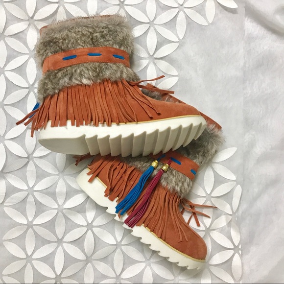 NEW Boutique Boho Style Fur Boots - Picture 2 of 5